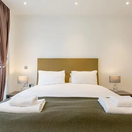 Apartamento Quartermile Retreat With Parking