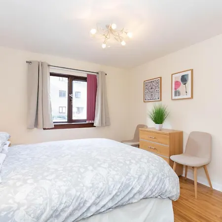 Allanfield Quiet Central Family With Parking * Edinburgh