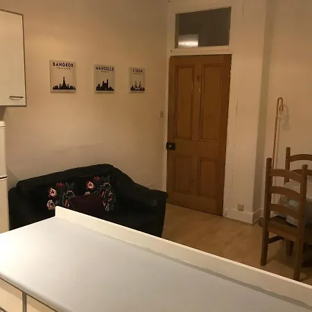 2 Bedroom City Centre * 爱丁堡