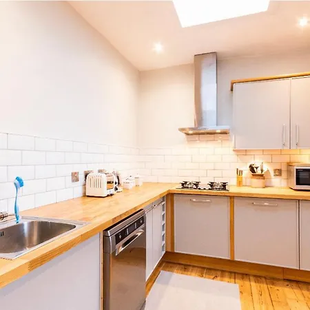 New Town With Castle View Apartamento Edimburgo