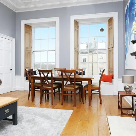 Joivy Delightful 3-bed Flat Near Inverleith Park