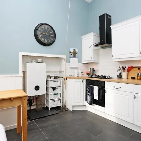 Joivy Delightful 3-bed Flat Near Inverleith Park Εδιμβούργο