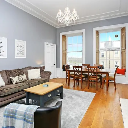 Joivy Delightful 3-bed Flat Near Inverleith Park *
