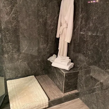 Georgian House Boutique