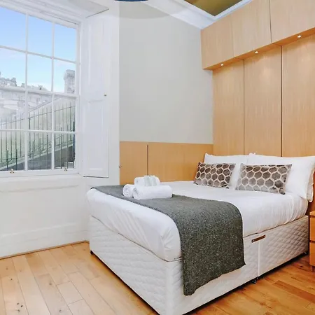 Апартаменты Joivy Lovely Flat In The Heart Of *