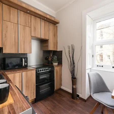 Centre Stylish At The Meadows Park Edinburgh