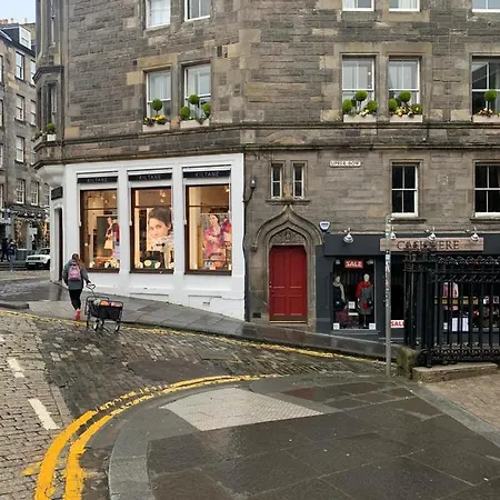 F&o - 1 Bedroom Royal Mile Stunning Castle View Sleeps 2