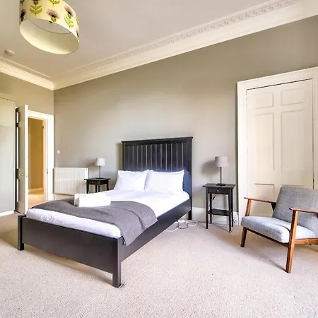 Joivy Bright & Spacious In Stockbridge Edinburgh