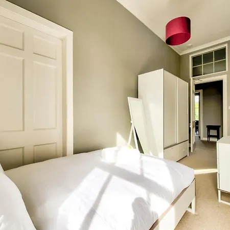 Joivy Bright & Spacious In Stockbridge