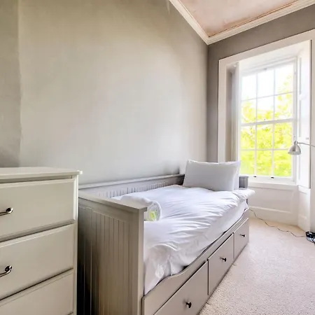 Joivy Bright & Spacious In Stockbridge Apartment *