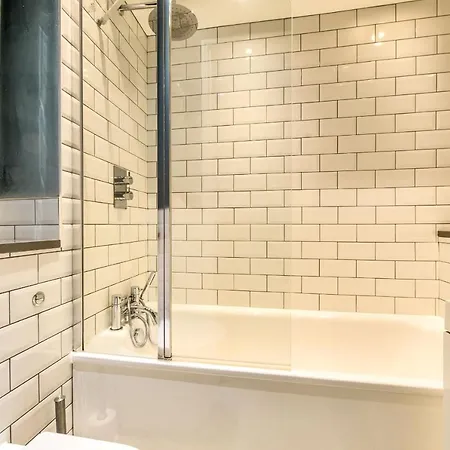 Joivy Bright & Spacious In Stockbridge Edinburgh