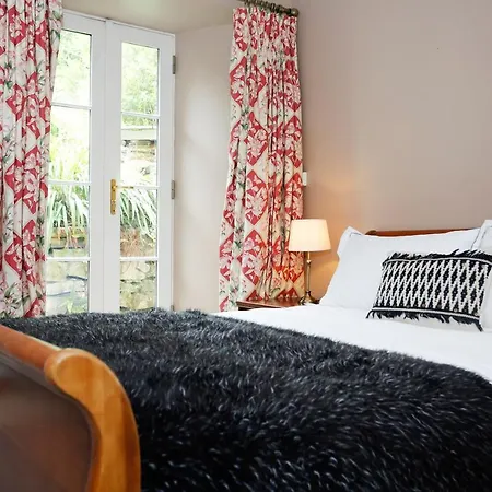 Altido Authentic & Luxurious 2-story Apt With Garden Appartement *