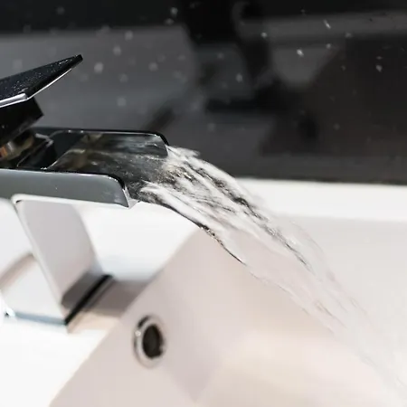 Castle Apt, Modern, * Edynburg