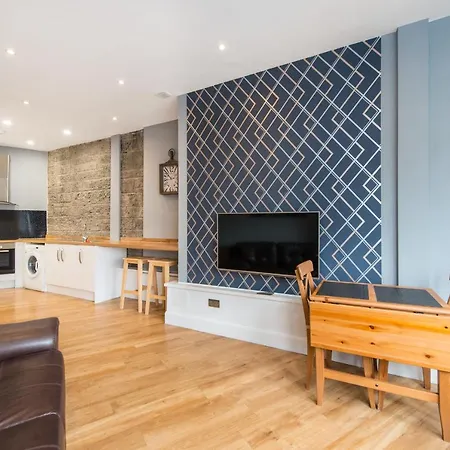 Castle Apt, Modern, Lejlighed Edinburgh