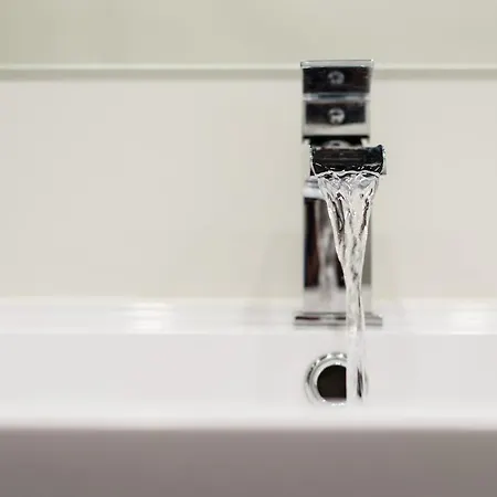 Centre, 5 Star Ground Floor 公寓 *