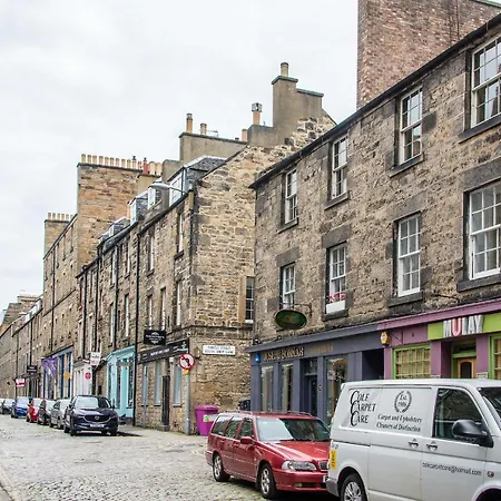 Centre, Newly Refurbished Stylish * Edinburgh