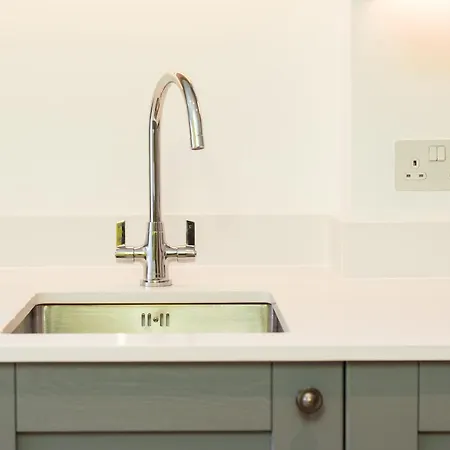 Apartment Centre, Newly Refurbished Stylish *