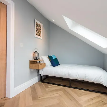 Lejlighed Centre, Newly Refurbished Stylish