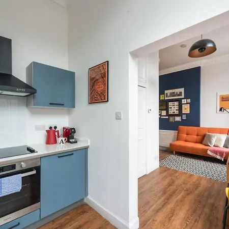 Newly Refurbished Centre Chic Pad 爱丁堡