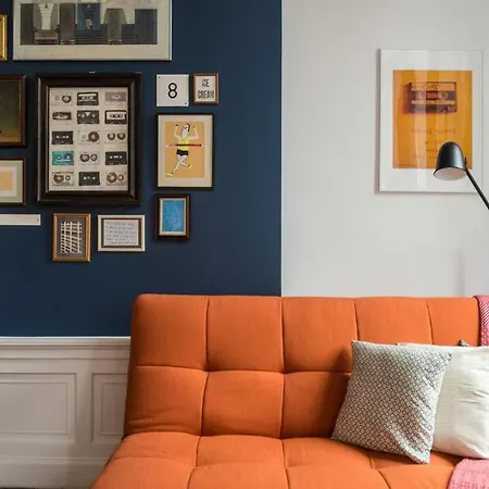 Newly Refurbished Centre Chic Pad *