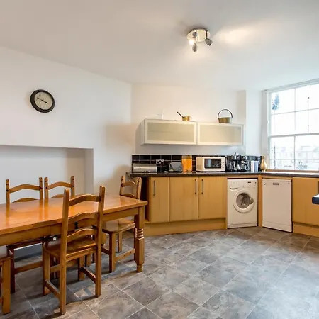 Apartment Leopold