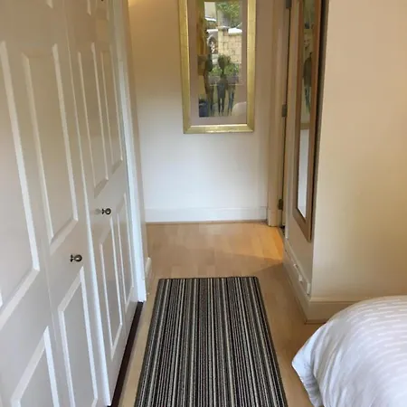 Holyrood Park Daire Edinburgh