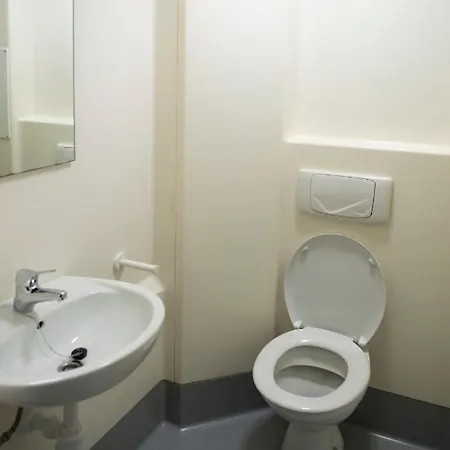 En Suite Rooms & Studios, Edinburgh City Centre - Sk 3*