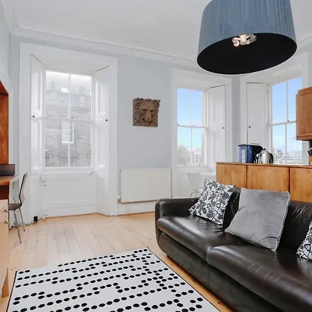Apartment Joivy Lovely Flat In The Heart Of