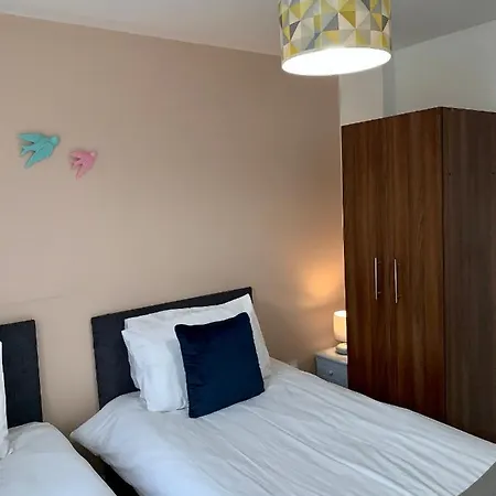 Charming 5-bed In * Edinburgh