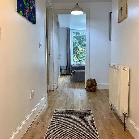 Charming 5-bed In Edinburgh