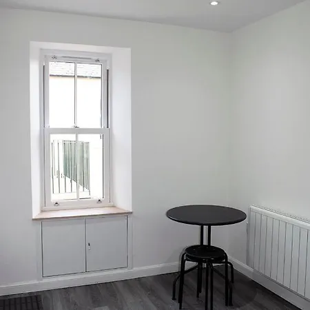 Crosskeys 双金匙公寓 *