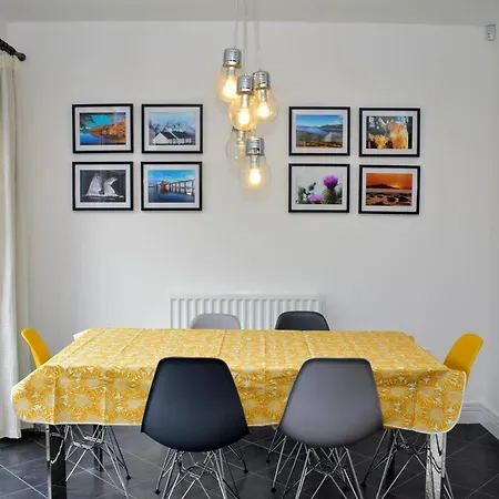 Stevedore Place - 3br Waterfront Townhouse In Trendy The Shore *