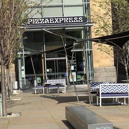 Alba Apartments- Gentle's Entry