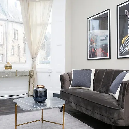 Joivy Modern In Stockbridge *