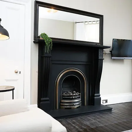 Joivy Modern In Stockbridge Apartament