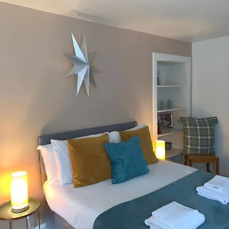 Apartment Charming 5-bed In *