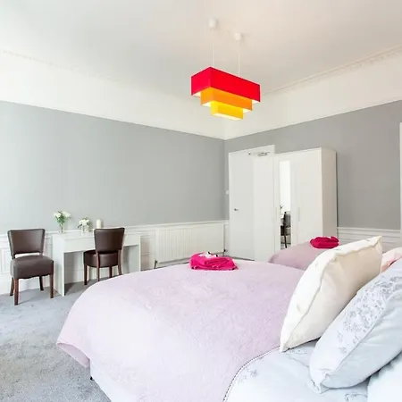 Stunning 2-bed In *