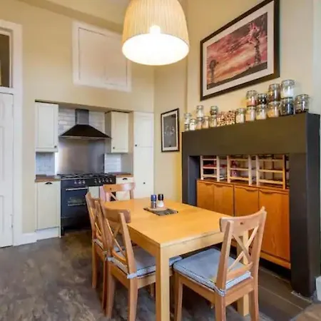 Apartamento Luxury Georgian 2bedroom, Calton Hill 10 Mins Edimburgo