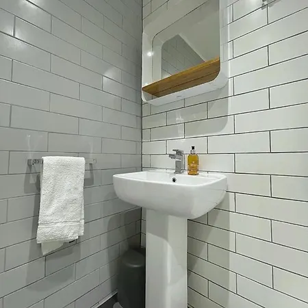 Luxury Georgian 2bedroom, Calton Hill 10 Mins Apartment *