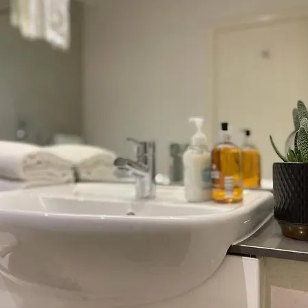 Apartment Stylish 2bedroom, Usher Hall Less Than1 Min; Castle 10mins *