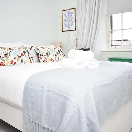 דירה Bernard St - Bright And Spacious 1 Bed At The Shore! *