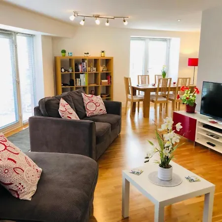 Remarkable 2 Bed In *