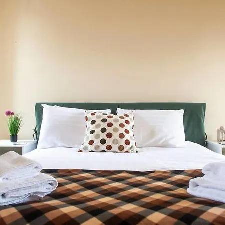 Guestready - Cosy 2br Top Floor Apt At World's End شقة إدنبرة