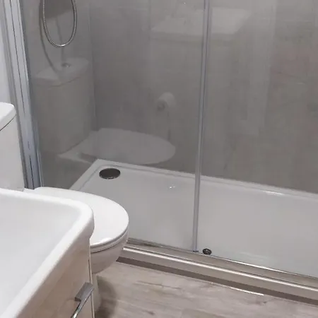 Waverley Park Apartment