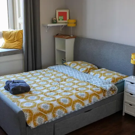Stylish From In Vibrant Leith, 2 Bed, Free Parking Apartament