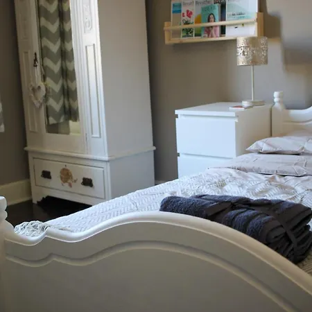 Stylish From In Vibrant Leith, 2 Bed, Free Parking * Edynburg
