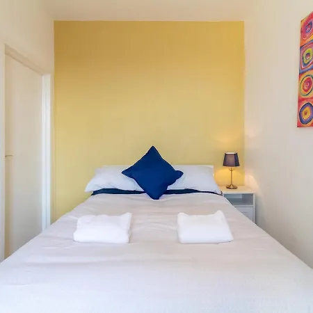 Appartamento Pass The Keys Stunning & Cosy Flat At The Of The City Centre! Edimburgo