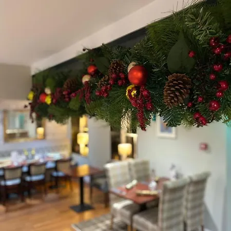 The Juniperlea Pathhead