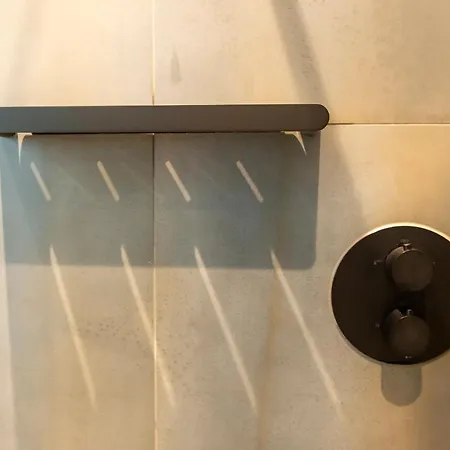 Apartment Hamilton Place - Beautiful And With Private Entrance Sleeps 4 Edinburgh