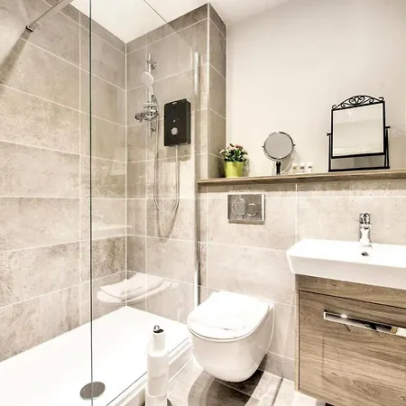 Guestready - Stylish 2 Bed With Easy Access To The Centre *